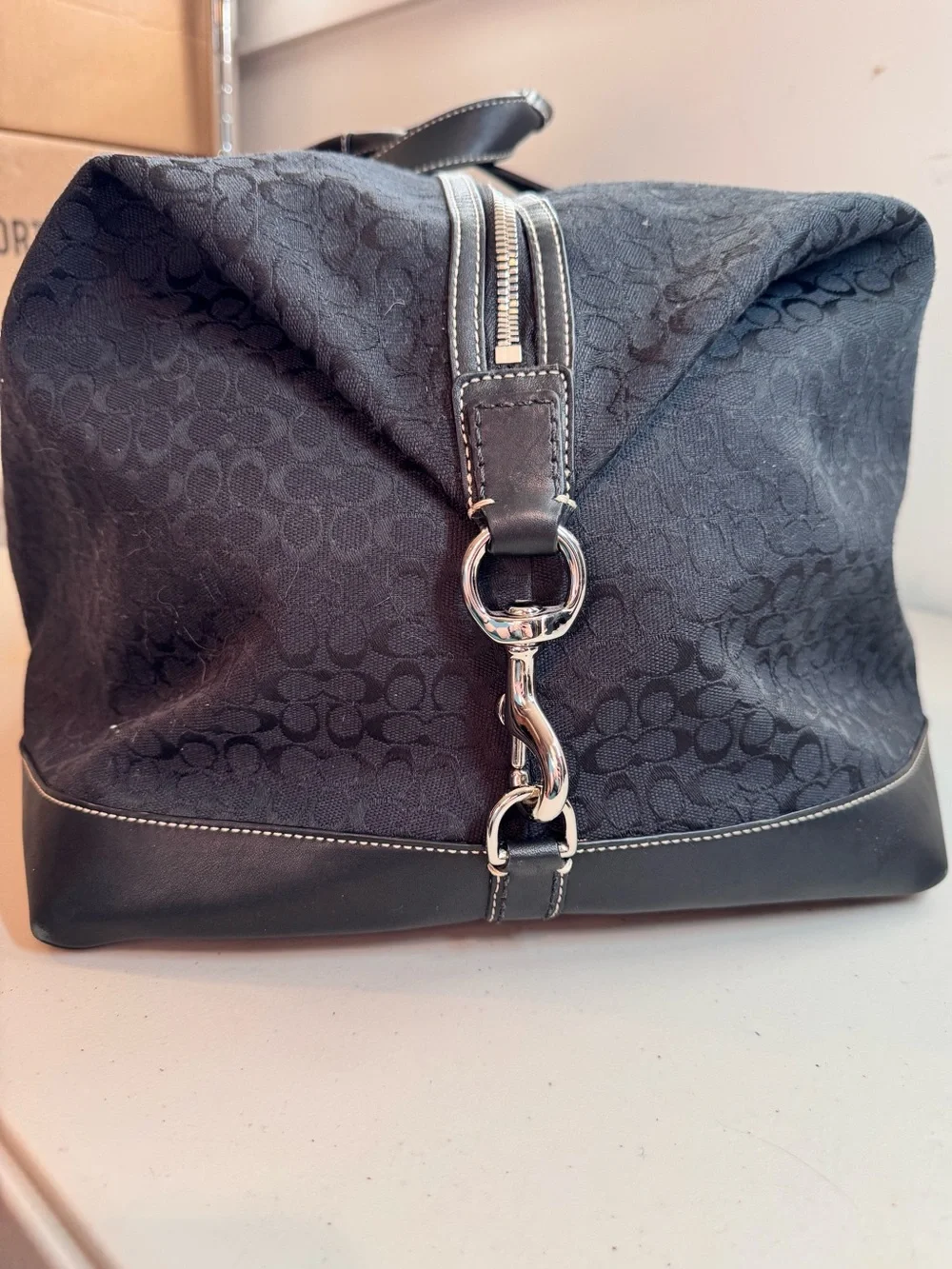 Coach spacious black